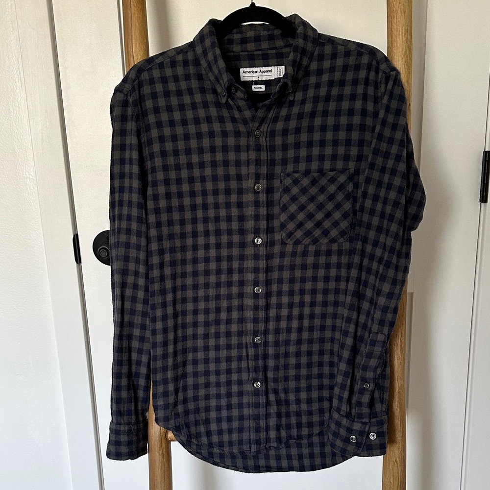 American Apparel Men's Dark Blue and Gray Flannel Shirt